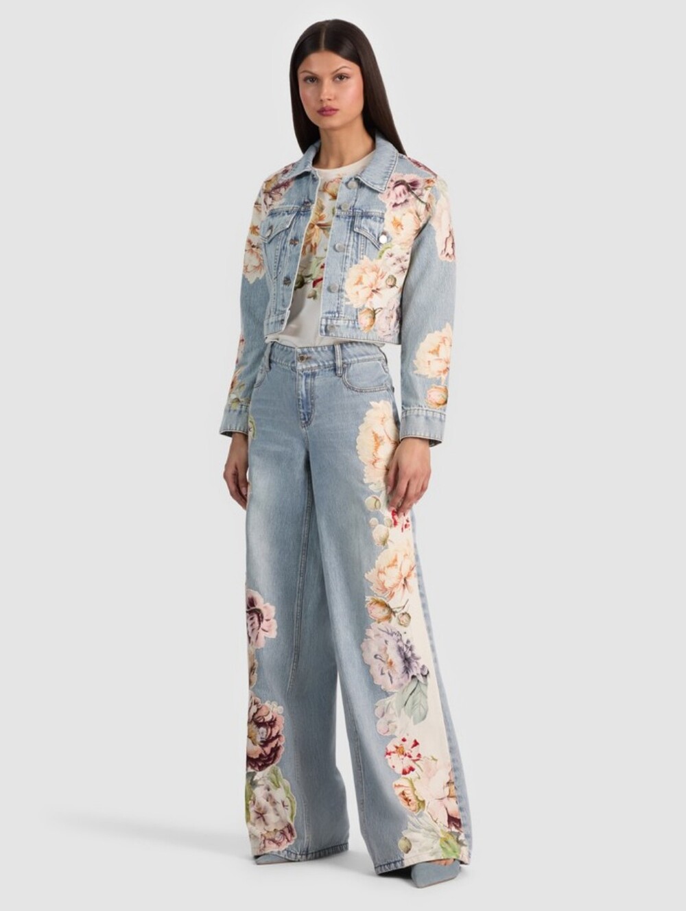 Alice + Olivia CHLOE EMBROIDERED DENIM JACKET - Picture 3 of 14